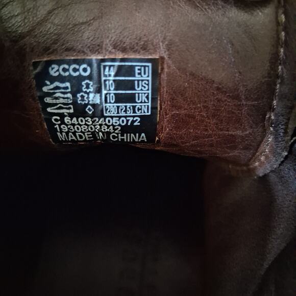 Mens Ecco Vitrus sz 10 ankle boots dark brown suede
